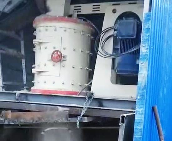 Compound crusher Product images